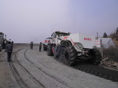 WR2300E，延安盤山道冷再生